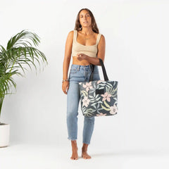 Day Tripper | Flora