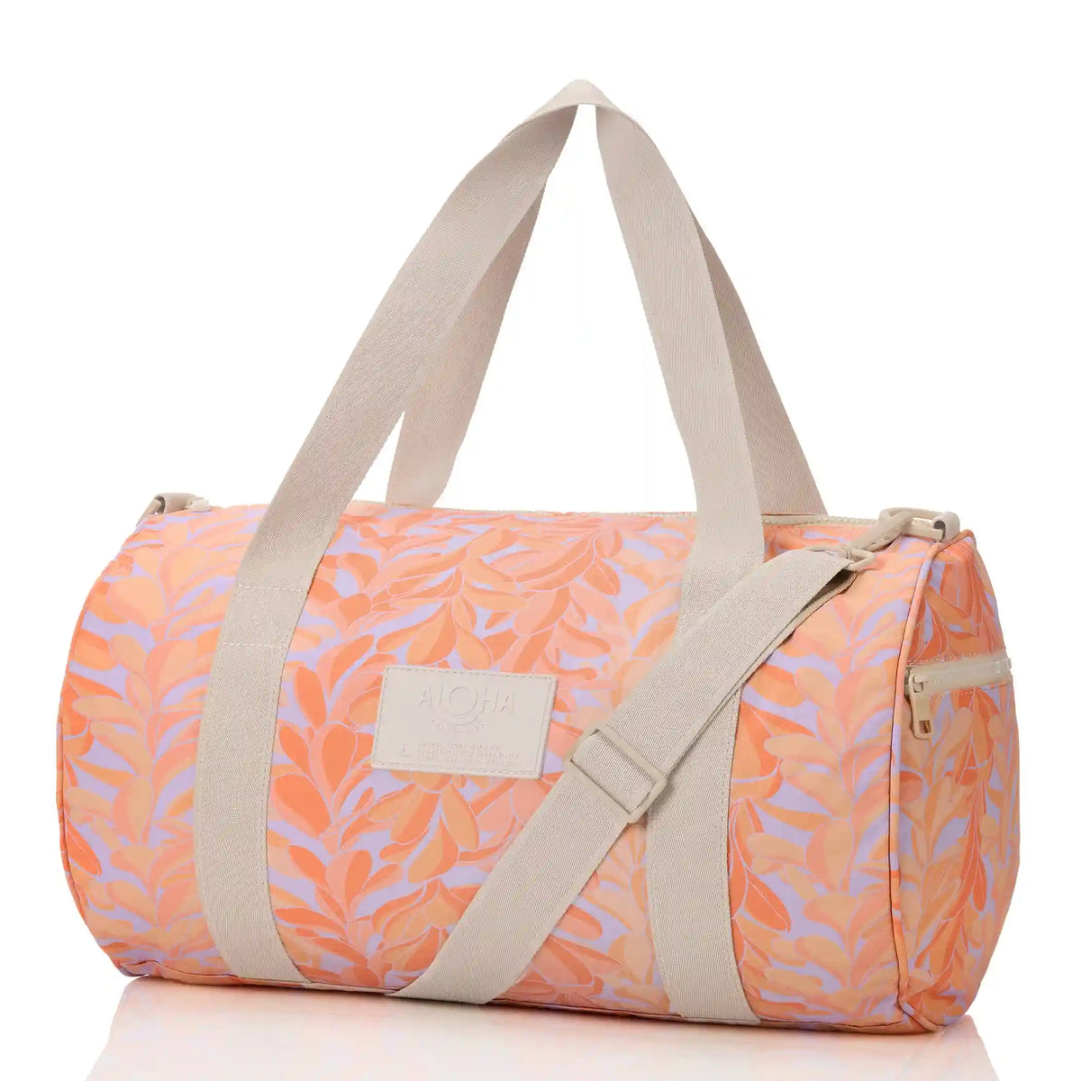 Keep It Light Sporty Duffle | Lei Stand